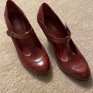 Mary Jane heeled pumps